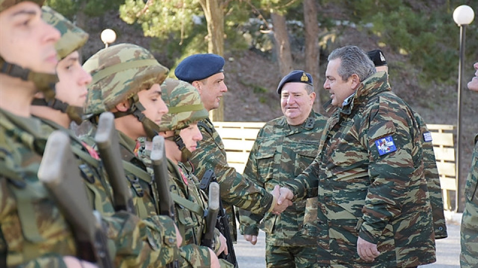 Ο τελευταίος αποχαιρετισμός στην κυβέρνηση