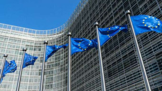Οι πιέσεις Βρυξελλών για άμεση λύση στα NPLs - Οι δεσμεύσεις Χουλιαράκη & Δραγασάκη
