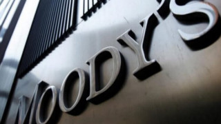 Moody’s: Αναβαθμίζει την ελληνική οικονομία και… φαρμάκι ο Τσακαλώτος!