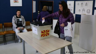 DW: Από την αποχή θα κριθούν οι εκλογές στη Β. Μακεδονία